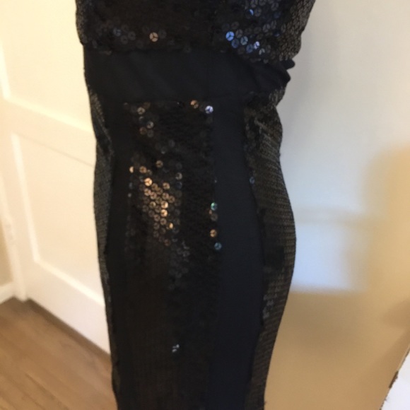 Black Sequined Dress - Picture 4 of 16
